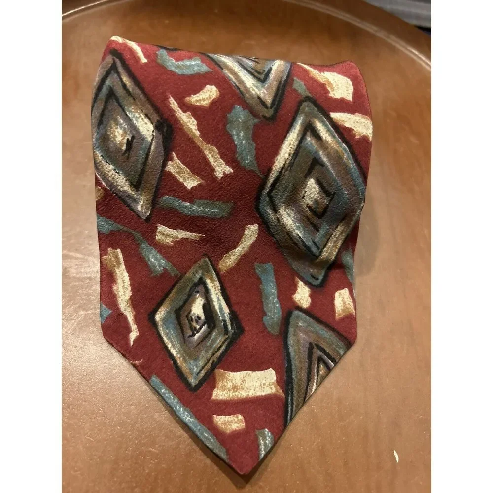 BUGATTI Neck Tie 100% Italian Silk Made USA Abstract‎